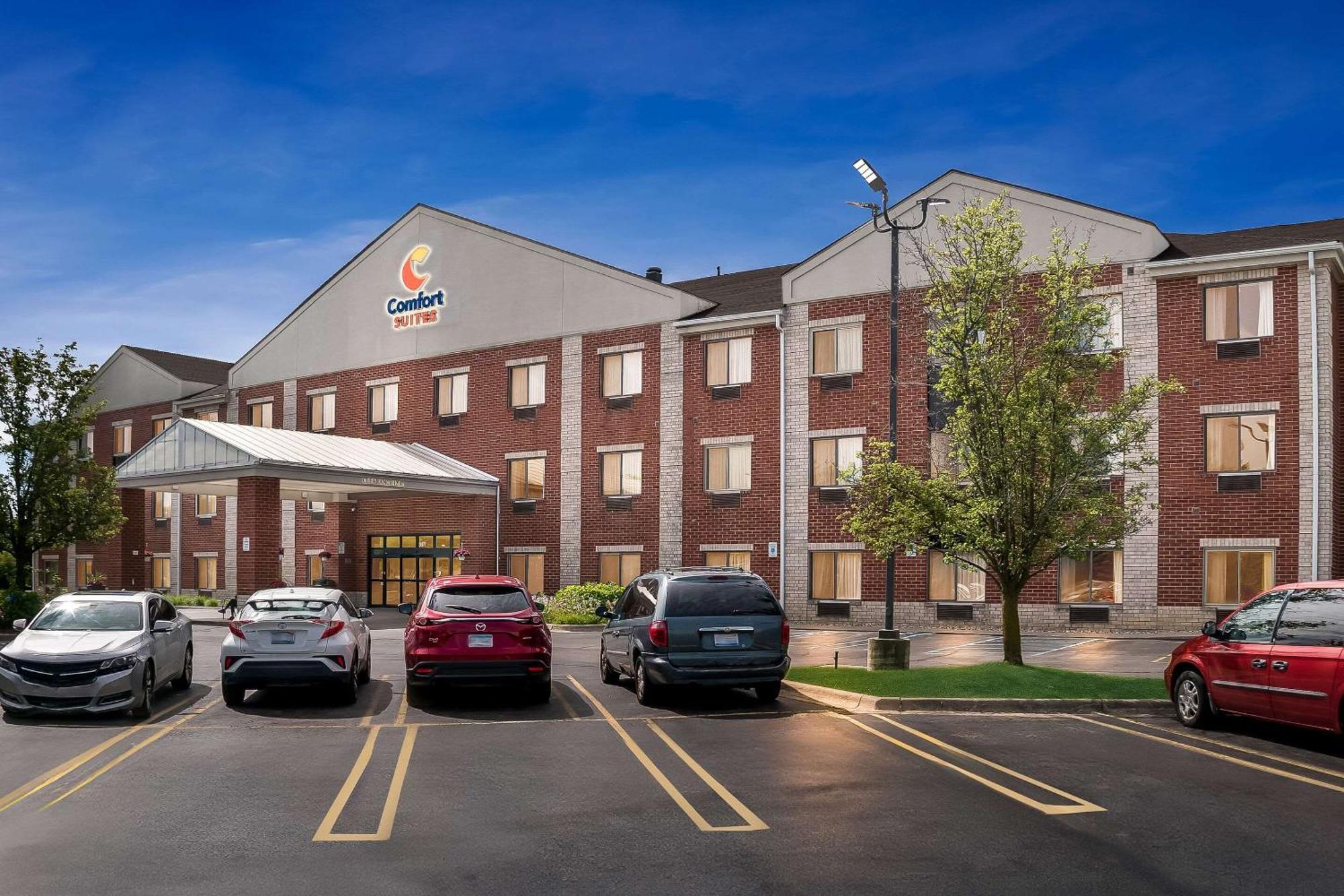 Comfort Suites Southfield-Detroit Exterior photo