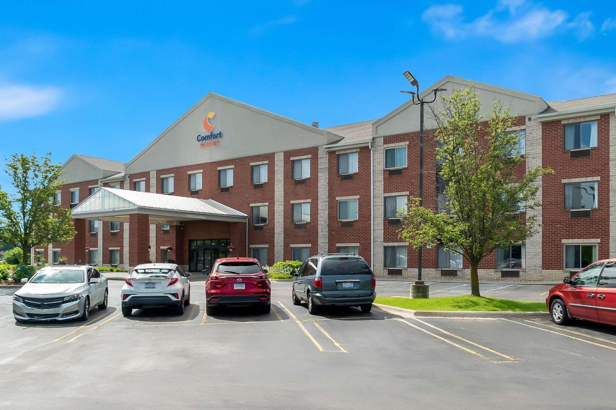 Comfort Suites Southfield-Detroit Exterior photo